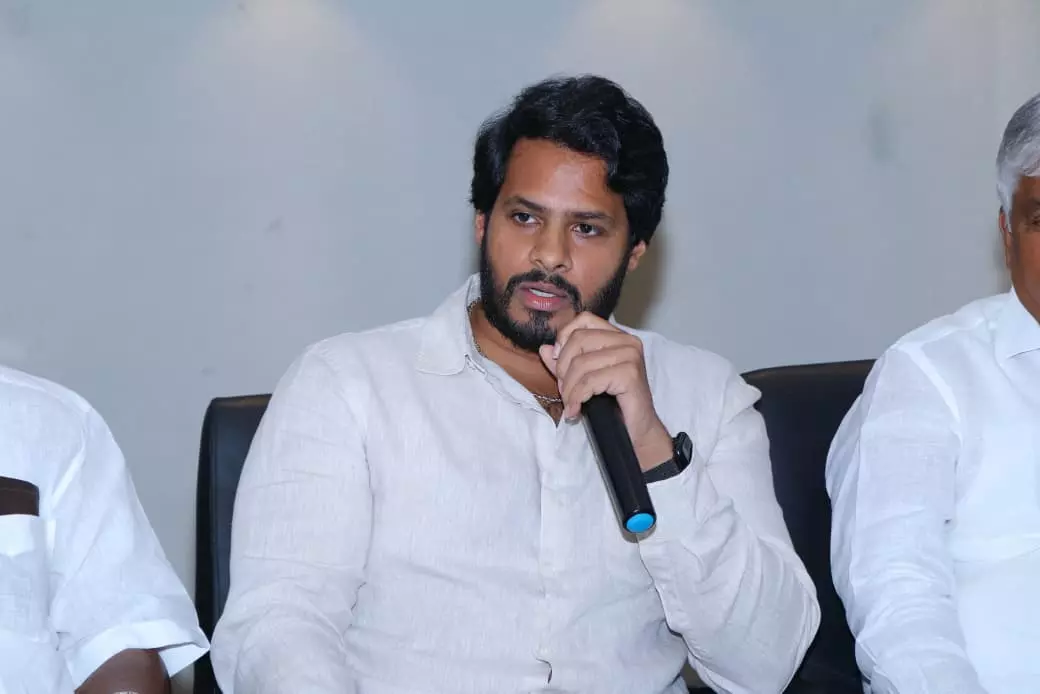 ಧರ್ಮಸ್ಥಳ ಪ್ರಕರಣ: ನಾಳೆ ಜೆಡಿಎಸ್ನಿಂದ ಧರ್ಮಸ್ಥಳ ಸತ್ಯಯಾತ್ರೆ, ಹಾಸನದಲ್ಲಿ ಉಪಾಹಾರ ಧರ್ಮಸ್ಥಳ ಪ್ರಕರಣ: ನಾಳೆ ಜೆಡಿಎಸ್ನಿಂದ ಧರ್ಮಸ್ಥಳ ಸತ್ಯಯಾತ್ರೆ, ಹಾಸನದಲ್ಲಿ ಉಪಾಹಾರ