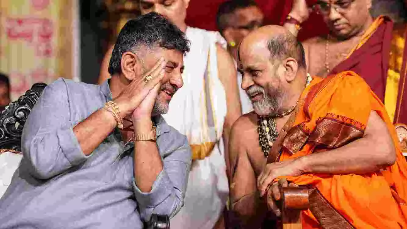 ನನ್ನ ಮಾತಿನಲ್ಲಿ ತಪ್ಪು ಹುಡುಕುವವರೇ ಹೆಚ್ಚು: ಡಿ.ಕೆ. ಶಿವಕುಮಾರ್ ನನ್ನ ಮಾತಿನಲ್ಲಿ ತಪ್ಪು ಹುಡುಕುವವರೇ ಹೆಚ್ಚು: ಡಿ.ಕೆ. ಶಿವಕುಮಾರ್