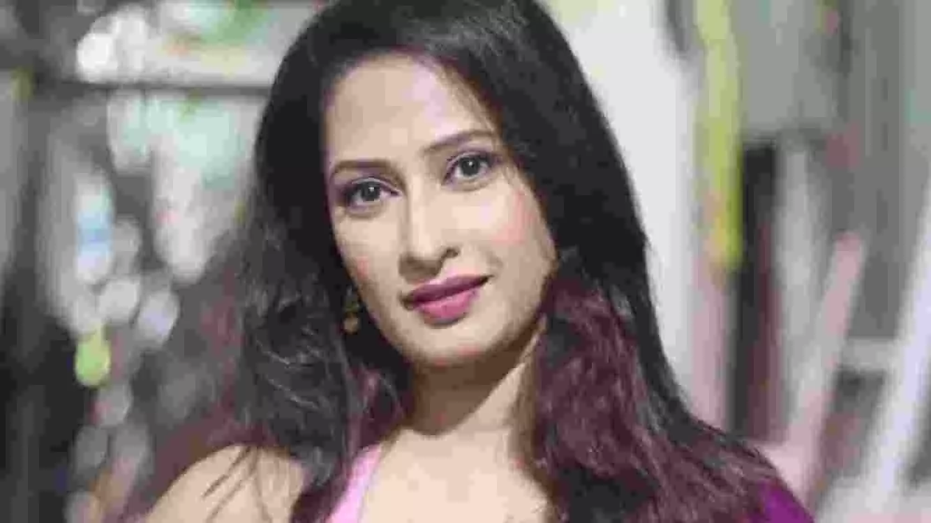 ಜನಪ್ರಿಯ ನಟಿ 38 ವರ್ಷಕ್ಕೆ ಕ್ಯಾನ್ಸರ್ನಿಂದ ನಿಧನ ಜನಪ್ರಿಯ ನಟಿ 38 ವರ್ಷಕ್ಕೆ ಕ್ಯಾನ್ಸರ್ನಿಂದ ನಿಧನ