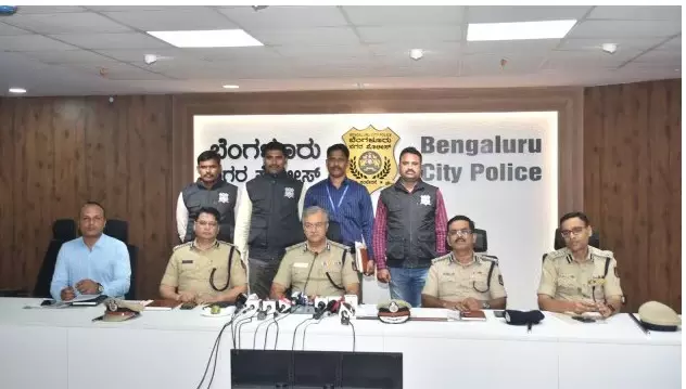 ಬಾಕಿ ಹಣ ವಿಚಾರಕ್ಕೆ ರಿಯಲ್ ಎಸ್ಟೇಟ್ ಉದ್ಯಮಿ ಅಪಹರಣ; ಆರು ಮಂದಿ ಬಂಧನ ಬಾಕಿ ಹಣ ವಿಚಾರಕ್ಕೆ ರಿಯಲ್ ಎಸ್ಟೇಟ್ ಉದ್ಯಮಿ ಅಪಹರಣ; ಆರು ಮಂದಿ ಬಂಧನ