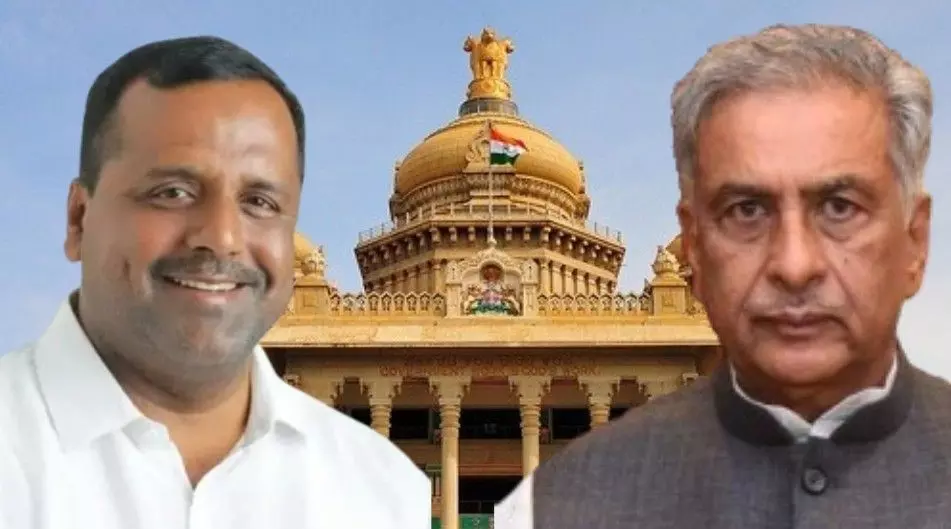 ಹೊರಟ್ಟಿ ನಿವಾಸದಲ್ಲಿ ಖಾದರ್ ಮಾತುಕತೆ | ಭಿನ್ನಮತಕ್ಕೆ ತೆರೆ ಎಳೆದ ವಿಧಾನಸಭಾಧ್ಯಕ್ಷ- ಸಭಾಪತಿ ಹೊರಟ್ಟಿ ನಿವಾಸದಲ್ಲಿ ಖಾದರ್ ಮಾತುಕತೆ | ಭಿನ್ನಮತಕ್ಕೆ ತೆರೆ ಎಳೆದ ವಿಧಾನಸಭಾಧ್ಯಕ್ಷ- ಸಭಾಪತಿ