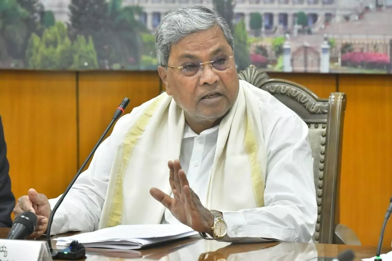 ಸಾಮಾಜಿಕ-ಶೈಕ್ಷಣಿಕ ಸಮೀಕ್ಷೆ | ಡಿಸೆಂಬರ್‌ ಒಳಗೆ ಸಮೀಕ್ಷೆ ಪೂರ್ಣಗೊಳಿಸಲು ಆಯೋಗಕ್ಕೆ ಸಿಎಂ ಸೂಚನೆ