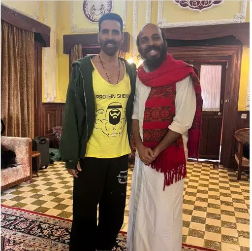 ಹೈವಾನ್ ಸಿನಿಮಾ ಸೆಟ್‌ನಲ್ಲಿ  ಅಕ್ಷಯ್‌ ಕುಮಾರ್‌ರನ್ನು ಭೇಟಿ ಮಾಡಿದ ರಾಜ್ ಬಿ ಶೆಟ್ಟಿ