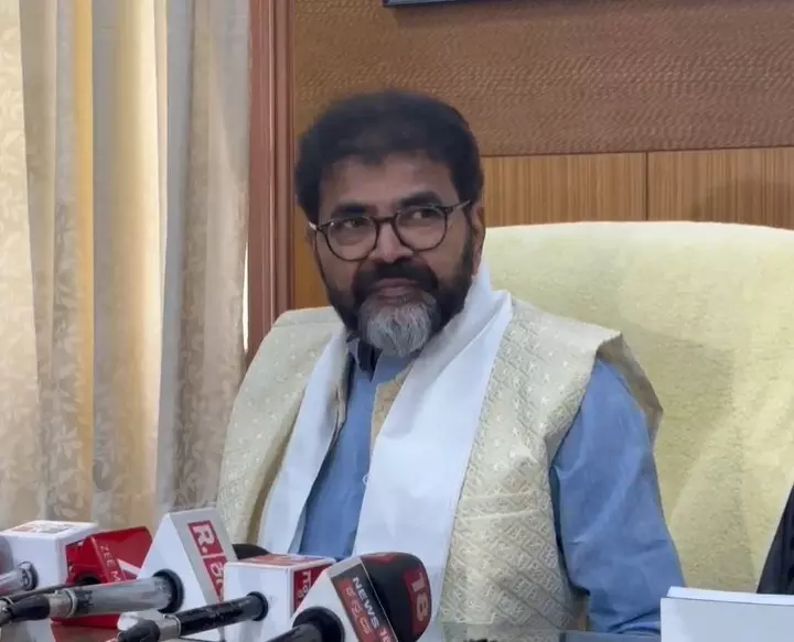ವಕ್ಫ್ ಕಾಯ್ದೆ | ಸುಪ್ರೀಂ ತೀರ್ಪಿನಿಂದ ಕೇಂದ್ರದ ನಿಲುವಿಗೆ ಗೆಲುವು-ಛಲವಾದಿ ನಾರಾಯಣಸ್ವಾಮಿ ವಕ್ಫ್ ಕಾಯ್ದೆ | ಸುಪ್ರೀಂ ತೀರ್ಪಿನಿಂದ ಕೇಂದ್ರದ ನಿಲುವಿಗೆ ಗೆಲುವು-ಛಲವಾದಿ ನಾರಾಯಣಸ್ವಾಮಿ