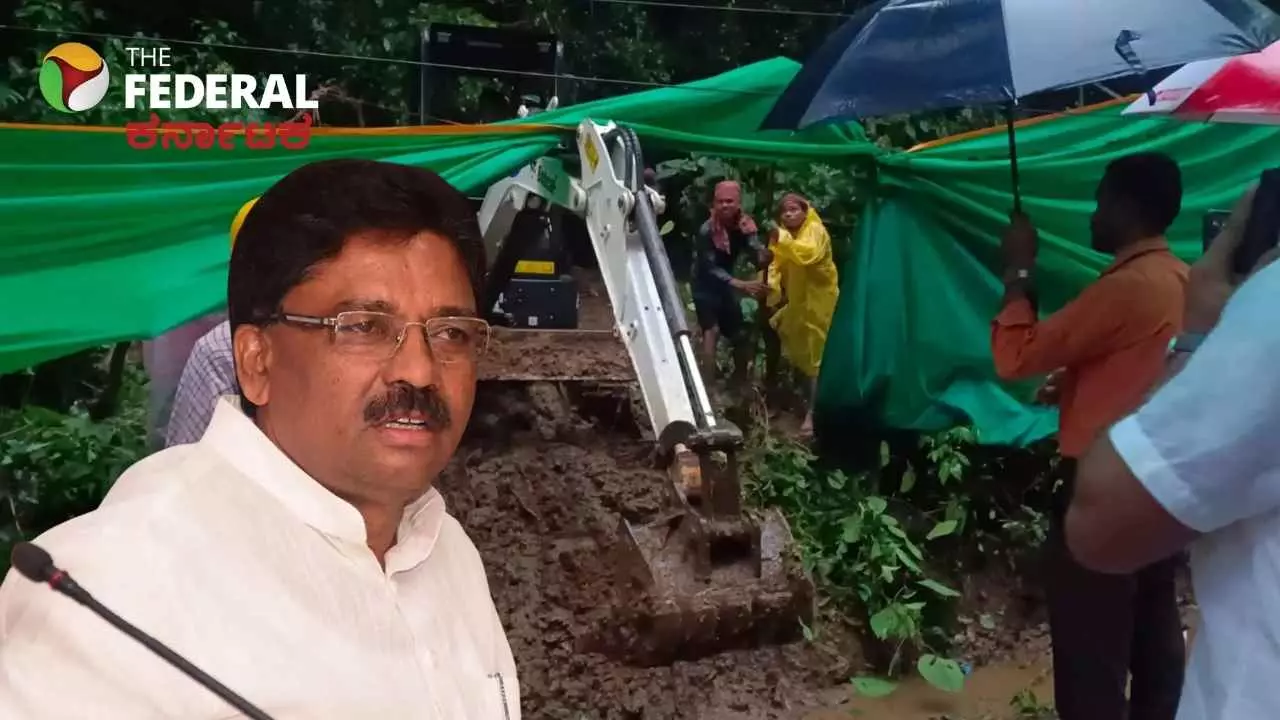 The Federal Interview| ಧರ್ಮಸ್ಥಳ ಪ್ರಕರಣ: ತಿರುಪತಿಯಲ್ಲಿ ಆಗದ ಸಾವುಗಳು, ಇಲ್ಲಿ ಯಾಕಾಗುತ್ತವೆ? ಉಗ್ರಪ್ಪ ಸಮಿತಿ ಪ್ರಶ್ನೆ The Federal Interview| ಧರ್ಮಸ್ಥಳ ಪ್ರಕರಣ: ತಿರುಪತಿಯಲ್ಲಿ ಆಗದ ಸಾವುಗಳು, ಇಲ್ಲಿ ಯಾಕಾಗುತ್ತವೆ? ಉಗ್ರಪ್ಪ ಸಮಿತಿ ಪ್ರಶ್ನೆ