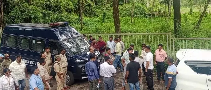 ಧರ್ಮಸ್ಥಳ ಪ್ರಕರಣ | ಬಂಗ್ಲೆಗುಡ್ಡ ಕಾಡಿನಲ್ಲಿ ಎಸ್‌ಐಟಿ ಶೋಧ;  ಮೂಳೆಗಳು ಪತ್ತೆ