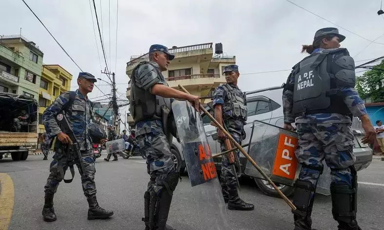 ಕುಟಿಲ ಪ್ರಭುತ್ವಗಳನು ಉರುಳಿಸಿದ ಜನದಂಗೆಗಳು ಹುಟ್ಟುಹಾಕಿದ ಜಟಿಲ ಪ್ರಶ್ನೆಗಳು