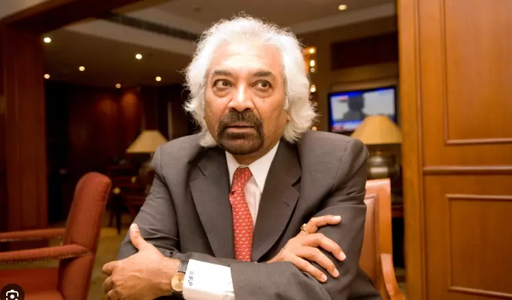 Pakistani Pitroda stirs up controversy again