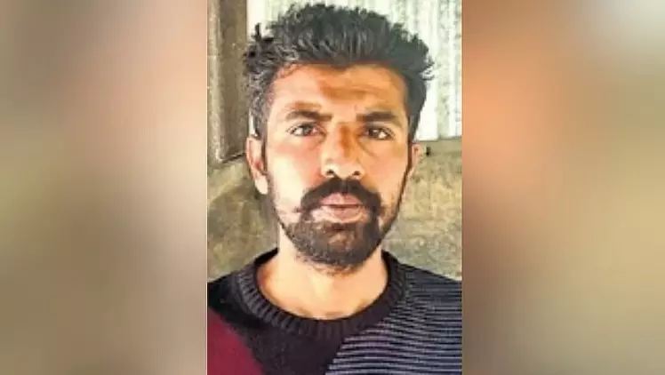 Attempted murder of wife by slitting her throat: Accused arrested Attempted murder of wife by slitting her throat: Accused arrested