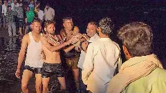 ದುರ್ಗಾ ಮೂರ್ತಿ ವಿಸರ್ಜನೆ ವೇಳೆ ಭೀಕರ ದುರಂತ, ಟ್ರ್ಯಾಕ್ಟರ್ ಕೆರೆಗೆ ಉರುಳಿ 11 ಮಂದಿ ಜಲಸಮಾಧಿ