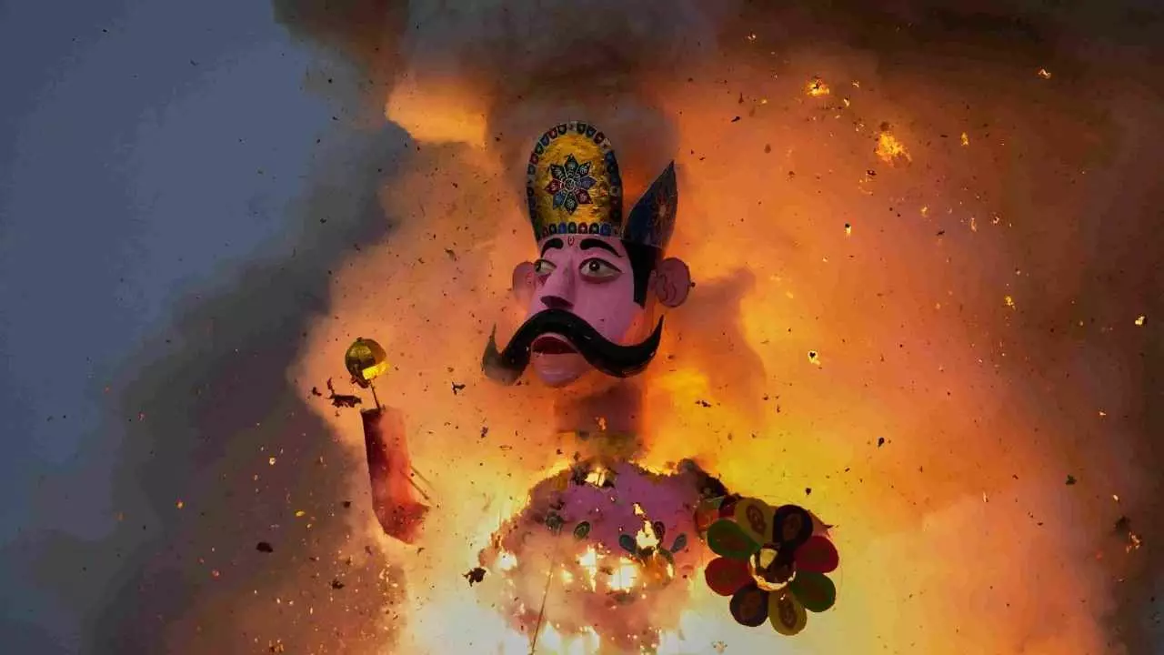 ಜೆಎನ್‌ಯುನಲ್ಲಿ ದುರ್ಗಾ ಪೂಜೆ, ರಾವಣ ದಹನ: ಎಬಿವಿಪಿ-ಎಡಪಂಥೀಯ ಸಂಘಟನೆಗಳ ನಡುವೆ ತೀವ್ರ ಸಂಘರ್ಷ