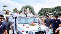 Mahadevappas grandson rides in a jeep during the Jambu Savari procession; Accused of breaking etiquette