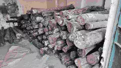 ಪುಷ್ಪ ಸ್ಟೈಲ್‌ನಲ್ಲಿ ರಕ್ತಚಂದನ ದಂಧೆ: ದೆಹಲಿಯಲ್ಲಿ 10 ಟನ್ ವಶ, ಇಬ್ಬರು ಅರೆಸ್ಟ್