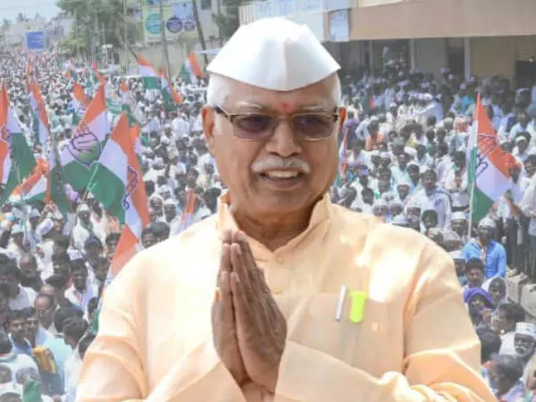 ಡಿ.ಆರ್. ಪಾಟೀಲರಿಗೆ ಸಂಪುಟ ಸ್ಥಾನಮಾನ; ವಿಕೇಂದ್ರೀಕರಣ ಸಮಿತಿಗೆ ಉಪಾಧ್ಯಕ್ಷರಾಗಿ ನೇಮಕ ಡಿ.ಆರ್. ಪಾಟೀಲರಿಗೆ ಸಂಪುಟ ಸ್ಥಾನಮಾನ; ವಿಕೇಂದ್ರೀಕರಣ ಸಮಿತಿಗೆ ಉಪಾಧ್ಯಕ್ಷರಾಗಿ ನೇಮಕ