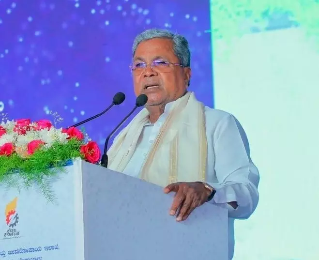 ಜಾತಿ ಸಮೀಕ್ಷೆ|ಇನ್ಫೋಸಿಸ್ ಮುಖ್ಯಸ್ಥರೇನು ಬೃಹಸ್ಪತಿಗಳಾ: ಸಿಎಂ ಪ್ರಶ್ನೆ ಜಾತಿ ಸಮೀಕ್ಷೆ|ಇನ್ಫೋಸಿಸ್ ಮುಖ್ಯಸ್ಥರೇನು ಬೃಹಸ್ಪತಿಗಳಾ: ಸಿಎಂ ಪ್ರಶ್ನೆ