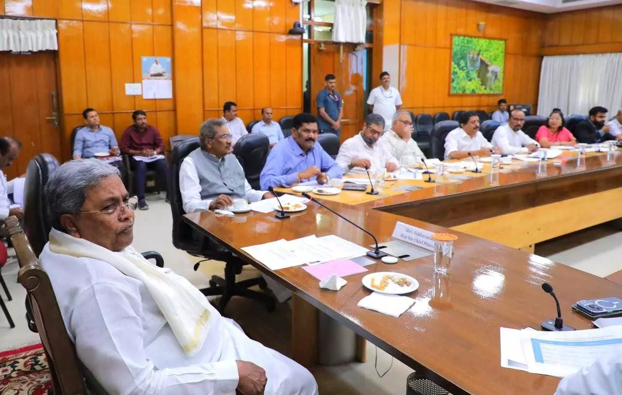 ಜಾತಿ ಸಮೀಕ್ಷೆ | ಅ.31ರವರೆಗೆ ವಿಸ್ತರಣೆ, ಶಿಕ್ಷಕರಿಗೆ ಸಮೀಕ್ಷೆಯಿಂದ ಮುಕ್ತಿ ಜಾತಿ ಸಮೀಕ್ಷೆ | ಅ.31ರವರೆಗೆ ವಿಸ್ತರಣೆ, ಶಿಕ್ಷಕರಿಗೆ ಸಮೀಕ್ಷೆಯಿಂದ ಮುಕ್ತಿ