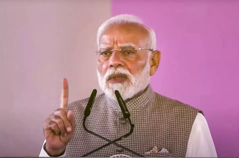 ದೀಪಾವಳಿ ಸಂದೇಶ: ಆಪರೇಷನ್ ಸಿಂಧೂರ, ನಕ್ಸಲ್ ನಿರ್ಮೂಲನೆ ಮತ್ತು ಜಿಎಸ್ಟಿ ಸುಧಾರಣೆಗಳನ್ನು ಪ್ರಸ್ತಾಪಿಸಿದ ಮೋದಿ ದೀಪಾವಳಿ ಸಂದೇಶ: ಆಪರೇಷನ್ ಸಿಂಧೂರ, ನಕ್ಸಲ್ ನಿರ್ಮೂಲನೆ ಮತ್ತು ಜಿಎಸ್ಟಿ ಸುಧಾರಣೆಗಳನ್ನು ಪ್ರಸ್ತಾಪಿಸಿದ ಮೋದಿ