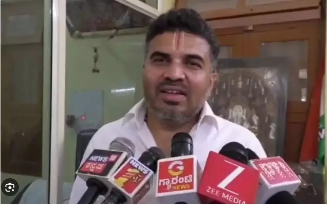 ಯತೀಂದ್ರ ಇಂತಹ ಹೇಳಿಕೆ ಕೊಡಬಾರದು; ಸಿಎಂ ಪುತ್ರನಿಗೆ ಡಿಕೆಶಿ ಆಪ್ತ ಶಾಸಕ ಟಾಂಗ್ ಯತೀಂದ್ರ ಇಂತಹ ಹೇಳಿಕೆ ಕೊಡಬಾರದು; ಸಿಎಂ ಪುತ್ರನಿಗೆ ಡಿಕೆಶಿ ಆಪ್ತ ಶಾಸಕ ಟಾಂಗ್