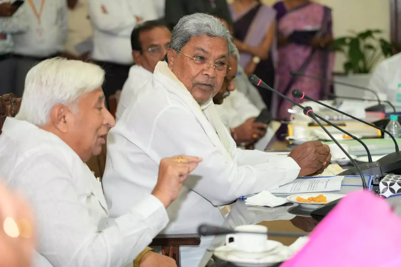 ಜವಾಹರಲಾಲ್ ನೆಹರೂ ಜಯಂತಿ ದಿನವೇ 72ನೇ ಸಹಕಾರಿ ಸಪ್ತಾಹಕ್ಕೆ ಚಾಲನೆ: ಸಿಎಂ ಸಿದ್ದರಾಮಯ್ಯ ಜವಾಹರಲಾಲ್ ನೆಹರೂ ಜಯಂತಿ ದಿನವೇ 72ನೇ ಸಹಕಾರಿ ಸಪ್ತಾಹಕ್ಕೆ ಚಾಲನೆ: ಸಿಎಂ ಸಿದ್ದರಾಮಯ್ಯ