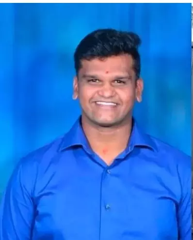 ಹೊಸ ಕಾರು ಖರೀದಿಸಿದ ಸಂಭ್ರಮದಲ್ಲಿದ್ದ ಡ್ಯಾನ್ಸರ್ ದುರಂತ ಅಂತ್ಯ ಹೊಸ ಕಾರು ಖರೀದಿಸಿದ ಸಂಭ್ರಮದಲ್ಲಿದ್ದ ಡ್ಯಾನ್ಸರ್ ದುರಂತ ಅಂತ್ಯ