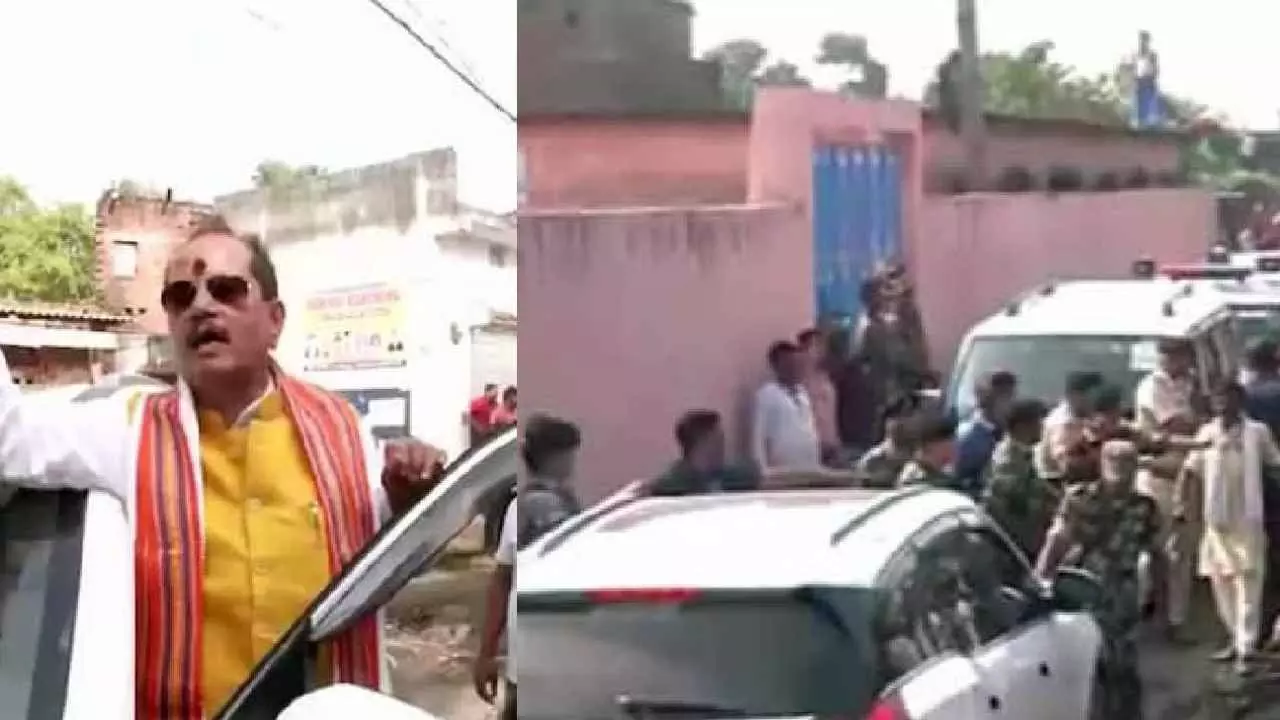 ಬಿಹಾರ ಚುನಾವಣೆ: ಮತಗಟ್ಟೆಗೆ ಭೇಟಿ ನೀಡಿದ್ದ ಡಿಸಿಎಂ ವಿಜಯ್ ಕುಮಾರ್ ಸಿನ್ಹಾ ಮೇಲೆ ಕಲ್ಲು, ಚಪ್ಪಲಿ ತೂರಾಟ ಬಿಹಾರ ಚುನಾವಣೆ: ಮತಗಟ್ಟೆಗೆ ಭೇಟಿ ನೀಡಿದ್ದ ಡಿಸಿಎಂ ವಿಜಯ್ ಕುಮಾರ್ ಸಿನ್ಹಾ ಮೇಲೆ ಕಲ್ಲು, ಚಪ್ಪಲಿ ತೂರಾಟ