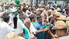 Sugarcane struggle escalates: Attempt to block highway in Gokak, farmers clash with police