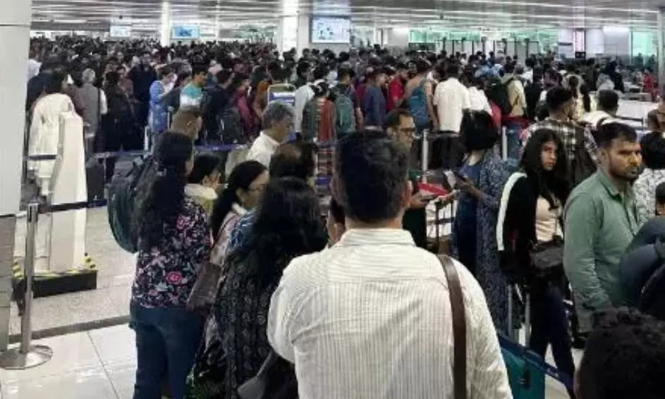 Technical glitch at Delhi airport: Over 100 flights delayed Technical glitch at Delhi airport: Over 100 flights delayed
