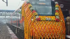 PM Modi Flags Off Bengaluru–Ernakulam Vande Bharat Express Connecting Karnataka, Tamil Nadu, and Kerala