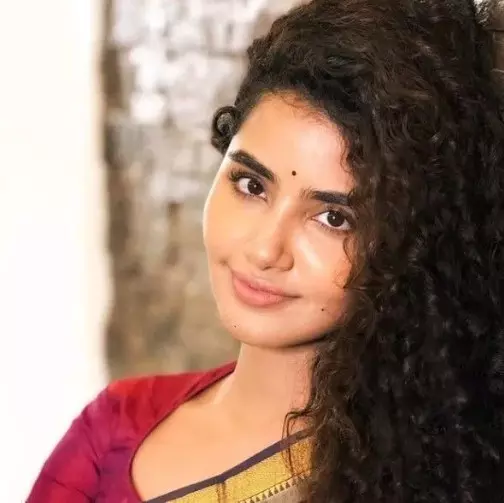 ಆನ್ಲೈನ್ನಲ್ಲಿ ಕಿರುಕುಳ| ನಟಿ ಅನುಪಮಾ ಪರಮೇಶ್ವರನ್ ಕೇರಳ ಸೈಬರ್ ಕ್ರೈಮ್ ಮೊರೆ ಆನ್ಲೈನ್ನಲ್ಲಿ ಕಿರುಕುಳ| ನಟಿ ಅನುಪಮಾ ಪರಮೇಶ್ವರನ್ ಕೇರಳ ಸೈಬರ್ ಕ್ರೈಮ್ ಮೊರೆ