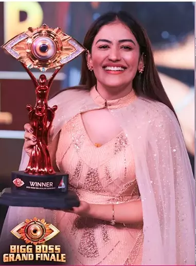 ಬಿಗ್ ಬಾಸ್ ಮಲಯಾಳಂ ಸೀಸನ್ 7: ಅನುಮೋಲ್‌ಗೆ ವಿಜಯದ ಕಿರೀಟ