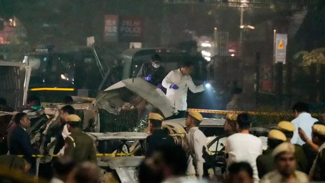 ದೆಹಲಿಯಲ್ಲಿ ಸ್ಫೋಟಗೊಂಡಿದ್ದು ಹರಿಯಾಣ ನೋಂದಣಿಯ i20 ಕಾರ್, ಡಿಕ್ಕಿಯಲ್ಲಿತ್ತು ಬಾಂಬ್?