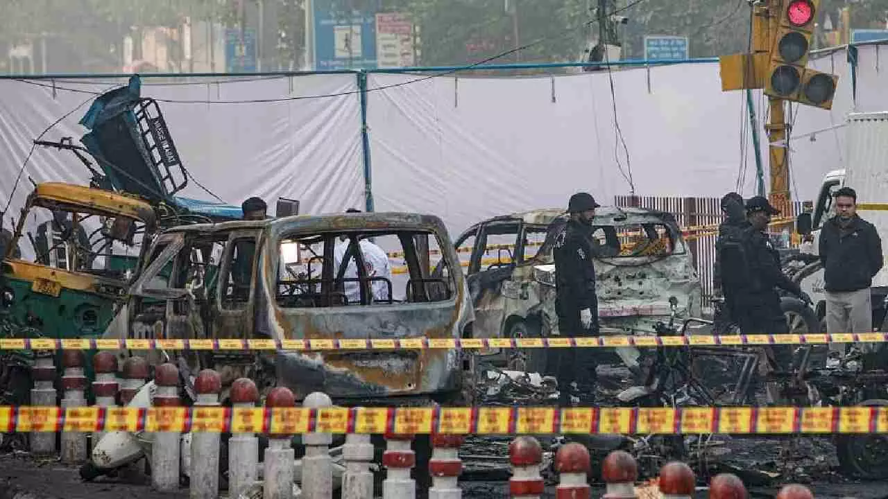 ದೆಹಲಿ ಸ್ಫೋಟ: ಸಾವಿನ ಸಂಖ್ಯೆ 12ಕ್ಕೆ ಏರಿಕೆ, ಉಗ್ರ ನಿಗ್ರಹ ಕಾಯ್ದೆಯಡಿ ಪ್ರಕರಣ ದಾಖಲು