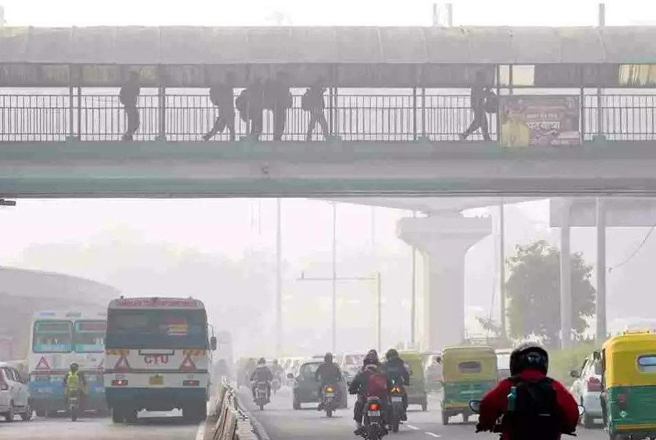 ರಾಷ್ಟ್ರ ರಾಜಧಾನಿಯಲ್ಲಿ ಎರಡನೇ ದಿನವೂ ವಾಯು ಮಾಲಿನ್ಯ ಮಟ್ಟ ತೀವ್ರ