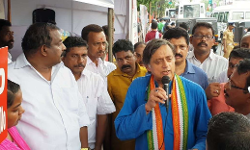 ಬಿಹಾರ ಚುನಾವಣಾ ಫಲಿತಾಂಶ| ತ್ವರಿತ ನಿರ್ಣಯ ಬೇಡ, ಫಲಿತಾಂಶದ ನಂತರ ವಿಮರ್ಶೆ ಅಗತ್ಯ; ಶಶಿ ತರೂರು ಬಿಹಾರ ಚುನಾವಣಾ ಫಲಿತಾಂಶ| ತ್ವರಿತ ನಿರ್ಣಯ ಬೇಡ, ಫಲಿತಾಂಶದ ನಂತರ ವಿಮರ್ಶೆ ಅಗತ್ಯ; ಶಶಿ ತರೂರು