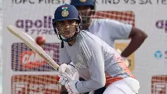 ಶುಭ್​ಮನ್ ಗಿಲ್ ಕುತ್ತಿಗೆಗೆ ಗಾಯ: ಕೋಲ್ಕತ್ತಾ ಟೆಸ್ಟ್‌ನಿಂದ ಸಂಪೂರ್ಣ ಔಟ್, ಆಸ್ಪತ್ರೆಗೆ ದಾಖಲು