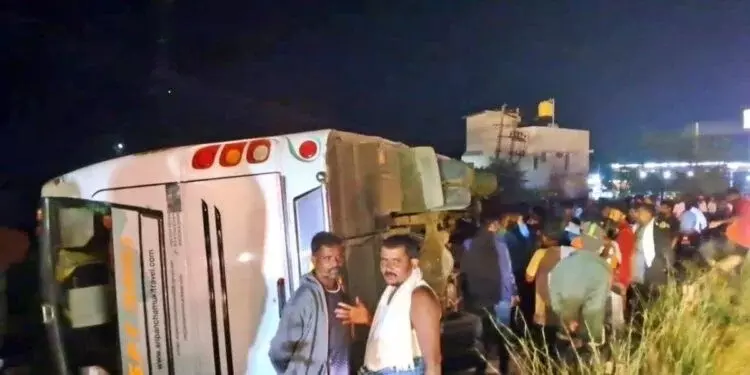 Horrific series of accidents near Channarayapatna: Bus overturns, biker dies on the spot Horrific series of accidents near Channarayapatna: Bus overturns, biker dies on the spot