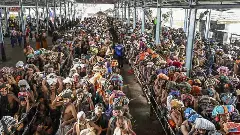 ಶಬರಿಮಲೆಯಲ್ಲಿ ಜನಸಾಗರ: ಕುಡಿಯುವ ನೀರಿನ ಅಭಾವ, ನೂಕುನುಗ್ಗಲು