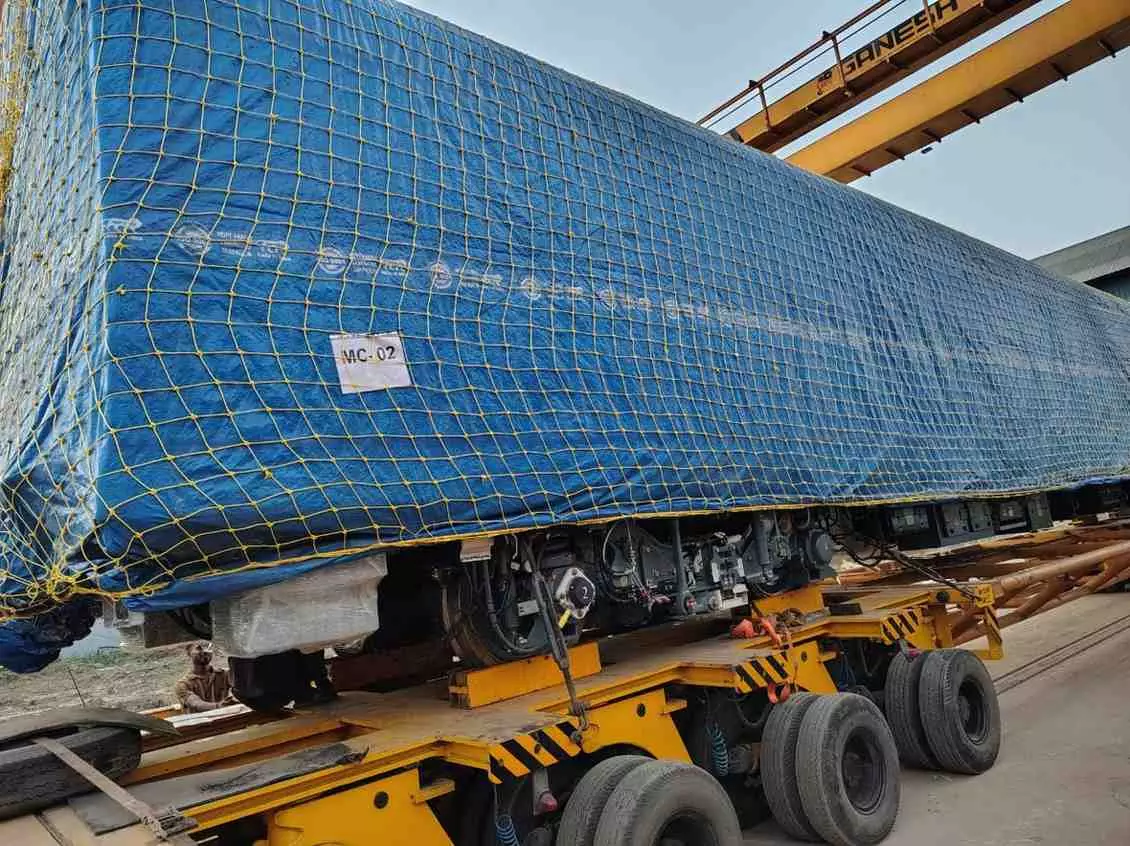 ಹಳದಿ ಮಾರ್ಗದ ಪ್ರಯಾಣಿಕರಿಗೆ ಸಿಹಿಸುದ್ದಿ: ಬೆಂಗಳೂರಿಗೆ 6ನೇ ಮೆಟ್ರೋ ಬೋಗಿ ಆಗಮನ