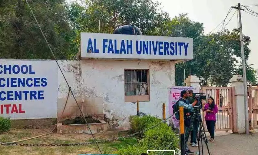 ದೆಹಲಿ ಸ್ಫೋಟ: ಅಲ್ ಫಲಾಹ್ ವಿವಿ ಚಟುವಟಿಕೆಗಳ ತನಿಖೆಗೆ ಎಸ್​​ಐಟಿ ರಚನೆ; ಚಾಲಕ, ಮೌಲ್ವಿ ವಶಕ್ಕೆ