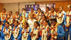 ಬೆಂಗಳೂರಿನಲ್ಲಿ ವಿಶ್ವ ವಿಜೇತೆಯರಿಗೆ ಅದ್ಧೂರಿ ಸ್ವಾಗತ: ಅಂಧರ ಮಹಿಳಾ ಕ್ರಿಕೆಟ್ ತಂಡಕ್ಕೆ ಜೈಕಾರ!