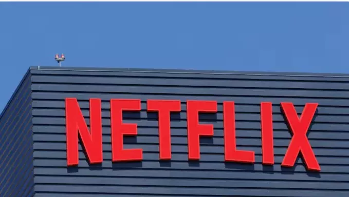 ಸ್ಟ್ರೇಂಜರ್ ಥಿಂಗ್ಸ್ -5 ಪ್ರಸಾರ ವೇಳೆಯೇ ನೆಟ್ಫ್ಲಿಕ್ಸ್ ಸ್ಥಗಿತ; ಸಾವಿರಾರು ಬಳಕೆದಾರರಿಗೆ ನಿರಾಸೆ ಸ್ಟ್ರೇಂಜರ್ ಥಿಂಗ್ಸ್ -5 ಪ್ರಸಾರ ವೇಳೆಯೇ ನೆಟ್ಫ್ಲಿಕ್ಸ್ ಸ್ಥಗಿತ; ಸಾವಿರಾರು ಬಳಕೆದಾರರಿಗೆ ನಿರಾಸೆ