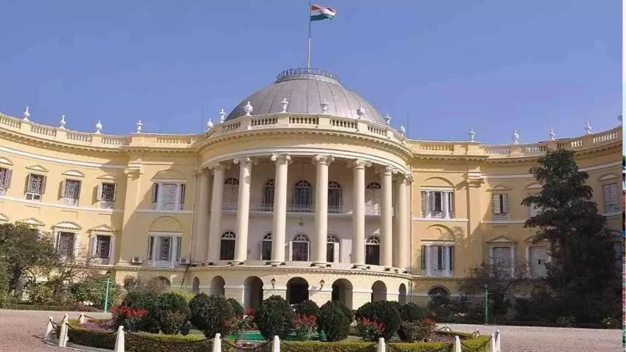 ರಾಜಭವನ ಇನ್ಮುಂದೆ ಲೋಕ ಭವನ; ಕೇಂದ್ರದ ಆದೇಶ ಪಾಲಿಸಿದ ಮೊದಲ ರಾಜ್ಯ ಪಶ್ಚಿಮ ಬಂಗಾಳ! ರಾಜಭವನ ಇನ್ಮುಂದೆ ಲೋಕ ಭವನ; ಕೇಂದ್ರದ ಆದೇಶ ಪಾಲಿಸಿದ ಮೊದಲ ರಾಜ್ಯ ಪಶ್ಚಿಮ ಬಂಗಾಳ!