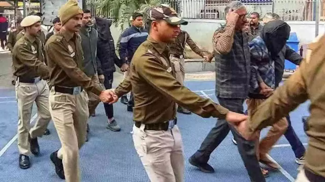 ದೆಹಲಿ ಸ್ಫೋಟ: ಮಹಿಳಾ ಭಯೋತ್ಪಾದಕ ಪಡೆ ಕಟ್ಟಲು ಮುಂದಾಗಿದ್ದ ಡಾ. ಶಾಹೀನ್