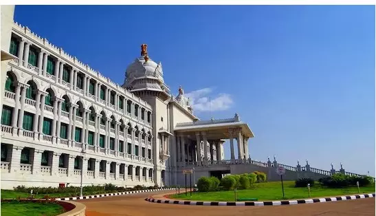 Belagavi Session| ದೆಹಲಿ ಸ್ಫೋಟದ ಹಿನ್ನೆಲೆ ಬೆಳಗಾವಿಯಲ್ಲಿ ಹೈಅಲರ್ಟ್; 6-8 ಸಾವಿರ ಪೊಲೀಸರ ನಿಯೋಜನೆ Belagavi Session| ದೆಹಲಿ ಸ್ಫೋಟದ ಹಿನ್ನೆಲೆ ಬೆಳಗಾವಿಯಲ್ಲಿ ಹೈಅಲರ್ಟ್; 6-8 ಸಾವಿರ ಪೊಲೀಸರ ನಿಯೋಜನೆ