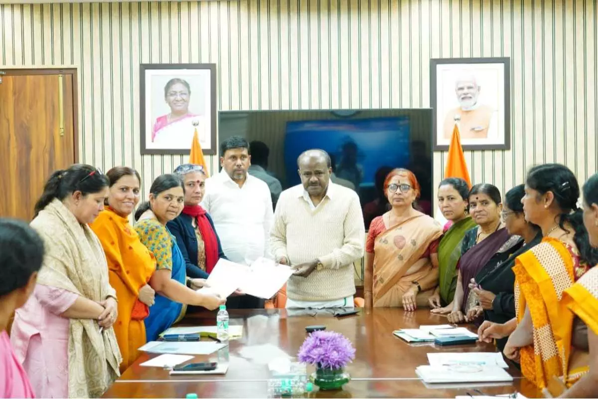 Protest of Anganwadi and hot meal workers reaches Delhi, appeals to fulfill demands Protest of Anganwadi and hot meal workers reaches Delhi, appeals to fulfill demands