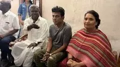 Ahead of Biopic Muhurat, Shivarajkumar Meets Gummadi Narasaiah at His Residence
