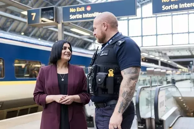 ಬ್ರಿಟನ್ನಿನ ಹೊಸ ವಲಸೆ ನೀತಿ: ವೀಸಾ ಅವಧಿ ಮುಗಿದ ಭಾರತೀಯರಿಗೂ ಕಾದಿದೆ ಕಂಟಕ