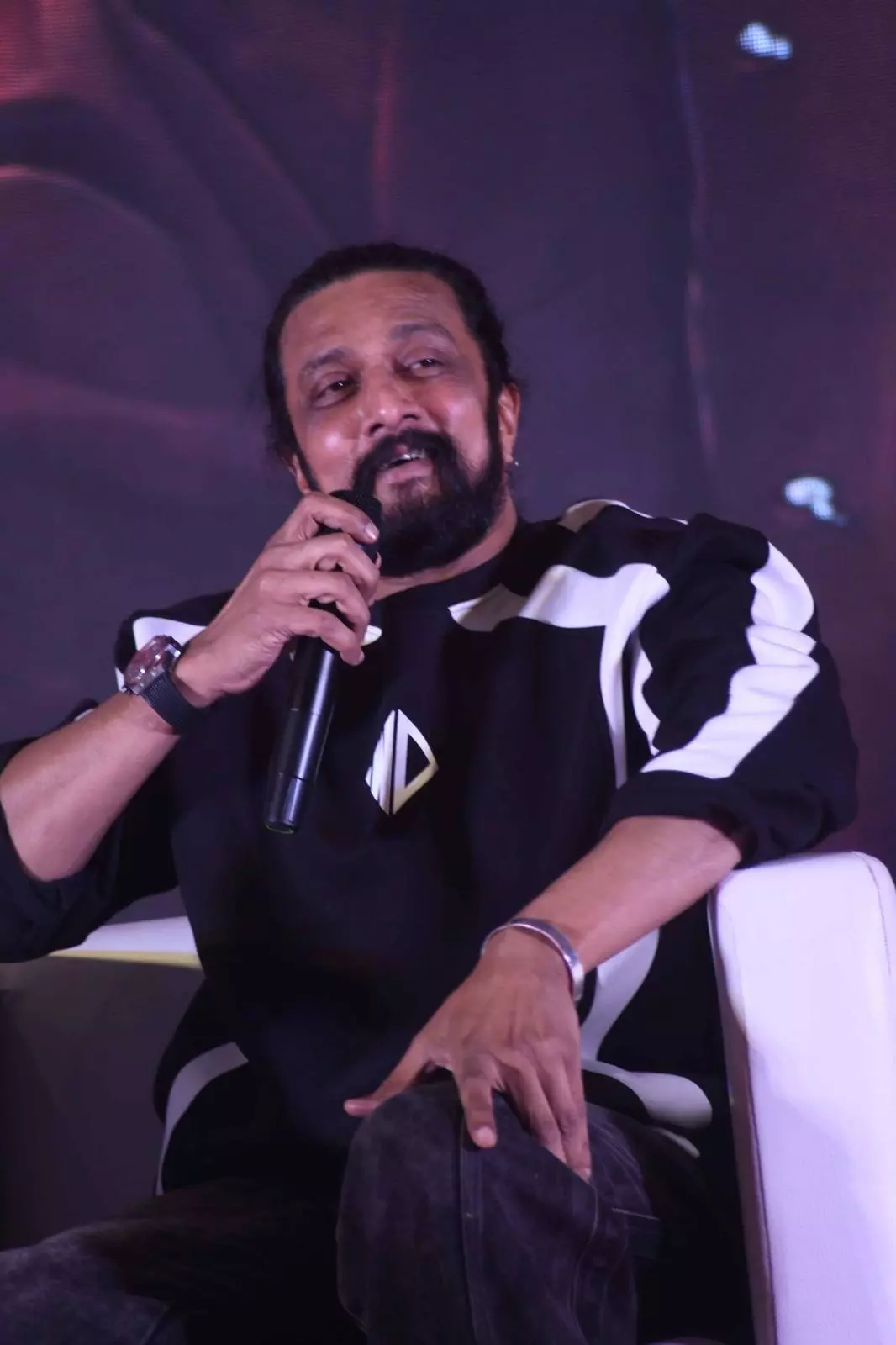 ಎರಡು ದೊಡ್ಡ ಚಿತ್ರಗಳು ಬಿಡುಗಡೆ ಆಗುತ್ತಿರುವುದರಿಂದ ಚಿತ್ರಮಂದಿರದವರು ಖುಷಿಯಾಗಿದ್ದಾರೆ: ಸುದೀಪ್‍