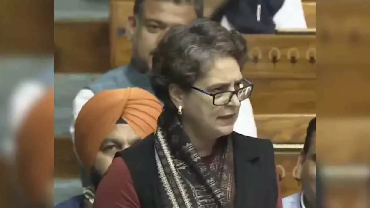 ಬಂಗಾಳ ಚುನಾವಣೆಯತ್ತ ದೃಷ್ಟಿ: ಮೋದಿಯಿಂದ ವಂದೇ ಮಾತರಂ ಹೈಡ್ರಾಮಾ: ಪ್ರಿಯಾಂಕಾ ಗಾಂಧಿ ಕಿಡಿ ಬಂಗಾಳ ಚುನಾವಣೆಯತ್ತ ದೃಷ್ಟಿ: ಮೋದಿಯಿಂದ ವಂದೇ ಮಾತರಂ ಹೈಡ್ರಾಮಾ: ಪ್ರಿಯಾಂಕಾ ಗಾಂಧಿ ಕಿಡಿ