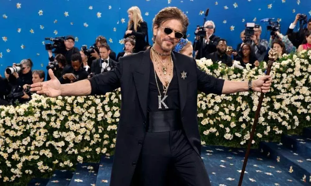 Shah Rukh Khan Makes The New York Times’ “Most Stylish People of 2025” List Shah Rukh Khan Makes The New York Times’ “Most Stylish People of 2025” List